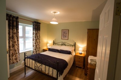 Bedroom in the first floor apartment at Árasáin Bhalor - 4 Star Self Catering Apartments & House, Falcarragh, County Donegal, Ireland