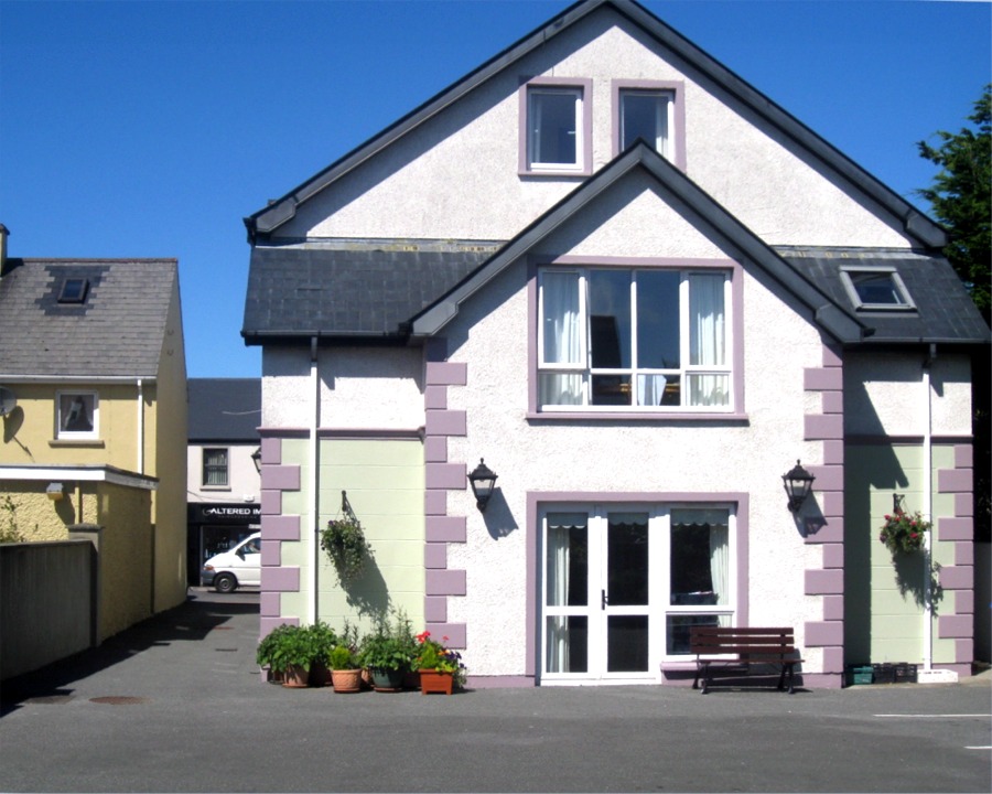 Dining area in Árasáin Bhalor Apartment, Main Street, Falcarragh, Co. Donegal, Ireland
