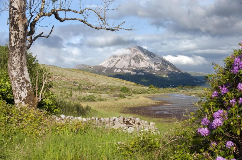 Errigal Mountain -  the highest mountain in Donegal - Árasáin Bhalor - 4 Star Self Catering Apartments & House, Falcarragh, Ireland